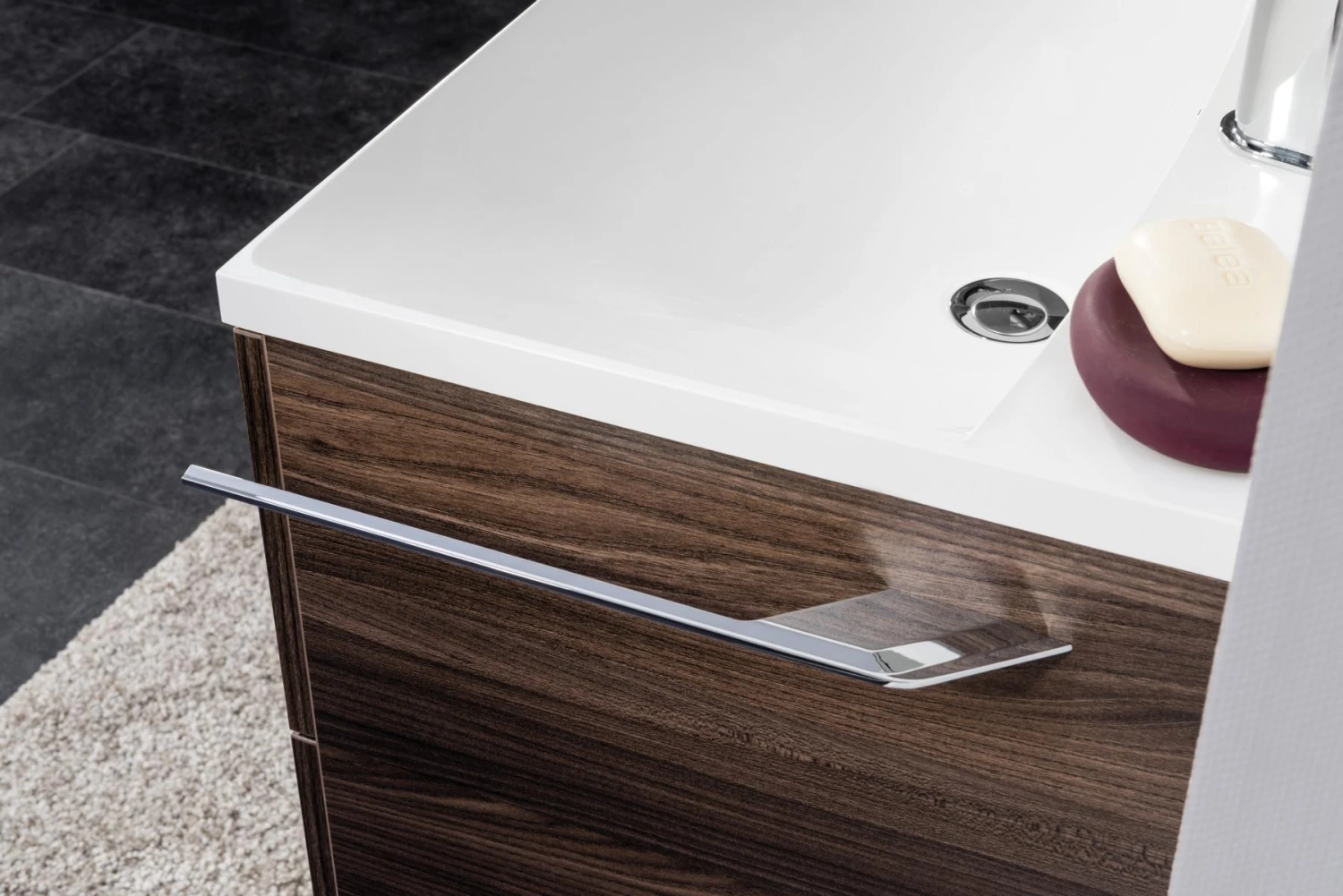 Fackelmann Handtuchhalter, Chrom 4 Fackelmann Handtuchhalter, Chrom – Bild 2