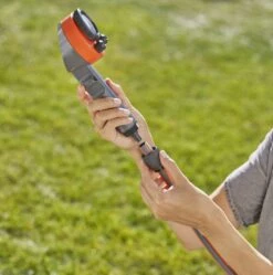 Gardena Gartendusch Trio 10 Gardena Gartendusch Trio -Heimtextilien 4078500096003 pt06