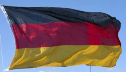 Albrecht & Radke Fahnenmast Inkl. 2x Fahnen -Heimtextilien 408399