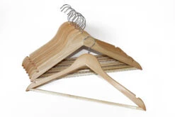 Bürstenmann Formbügel Holz Mit Steg, 8 St.